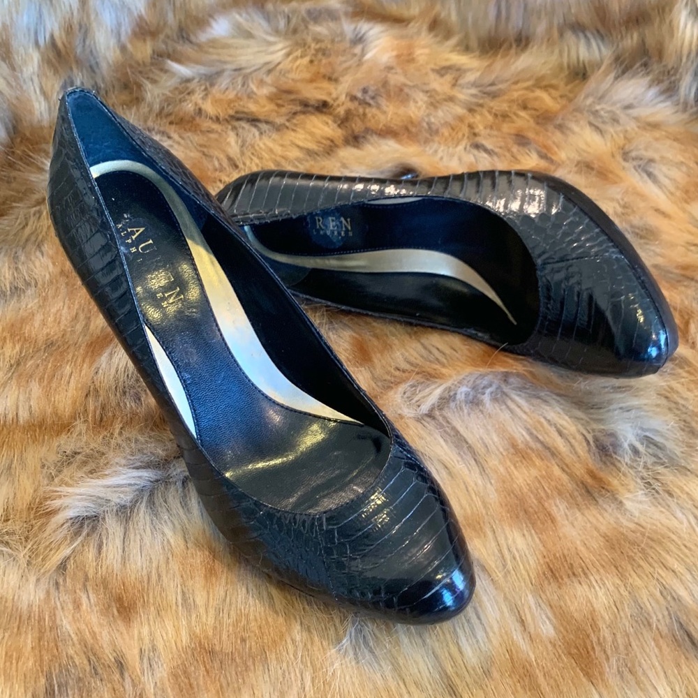 Ralph Lauren Snakeskin Sexy Black Pumps